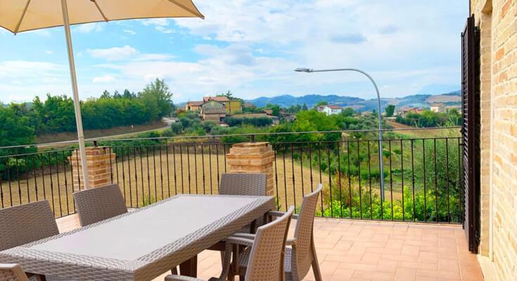 La Collina Daire Monsampietro Morico Dış mekan fotoğraf